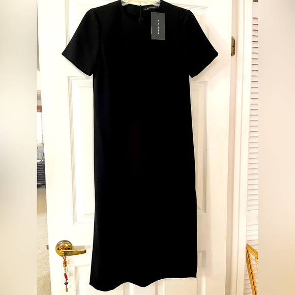 Zara Dresses & Skirts - NWT Zara Woman Black Shift Dress